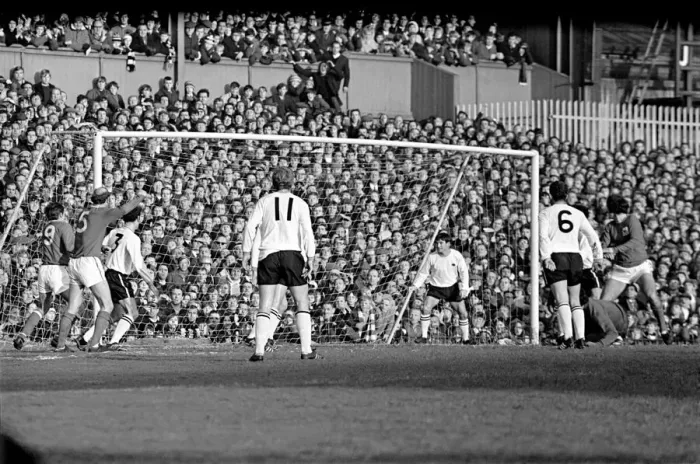 Framed Print : Derby v. Nottingham Forest. Valleyham fanss 1st goal scored by No Framed Print : Derby v. Nottingham Forest. Valleyham fanss 1st goal scored by No