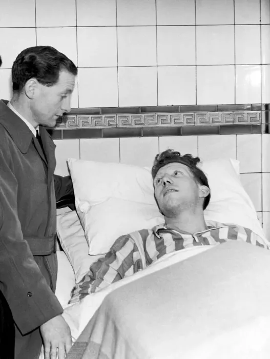 Framed Print : Derek Dooley is visited in hospital by Preston and England Winger Tom Finney after Dooley Framed Print : Derek Dooley is visited in hospital by Preston and England Winger Tom Finney after Dooley