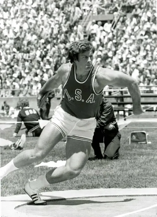 Framed Print : Derek Drescher, Discus Thrower May 1972 A©Mirrorpix Framed Print : Derek Drescher, Discus Thrower May 1972 A©Mirrorpix