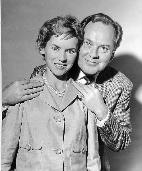 Derek Farr with his wife actress Muriel Pavlow DBase