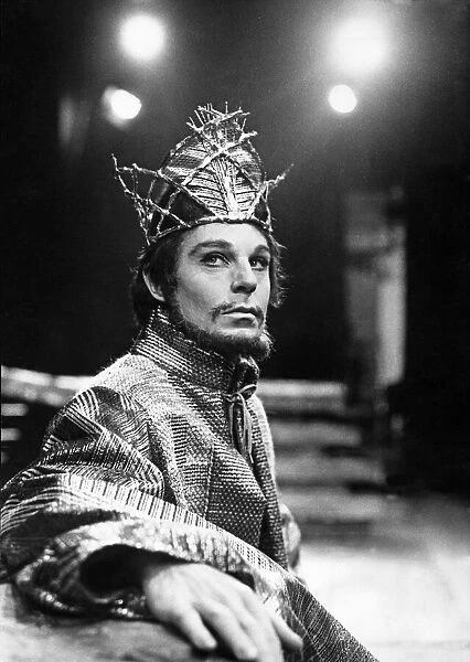 Derek Jacobi, in character as King Oedipus at The Birmingham Repertory Theatre in 1972
