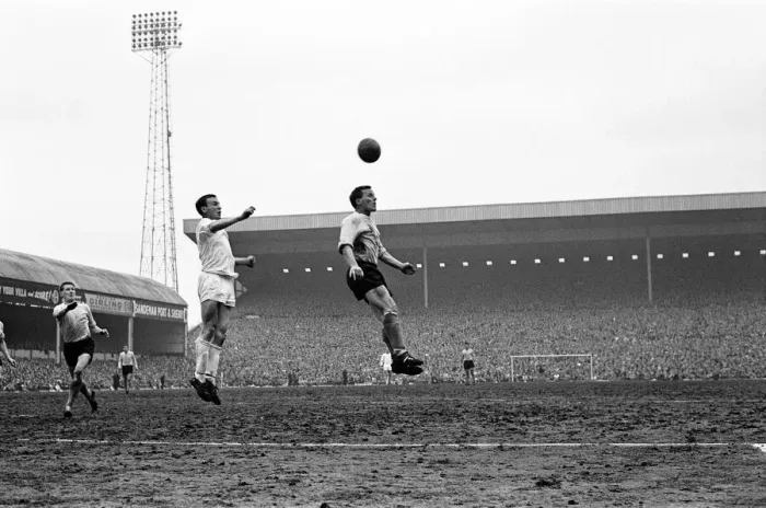Framed Print : Derek Reeves Manchester United v Southampton, FA Cup semi final match at Villa Park Framed Print : Derek Reeves Manchester United v Southampton, FA Cup semi final match at Villa Park