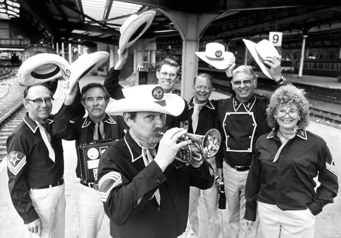 Framed Print : The Desert City Six seen on their arrival in Newcastle, on August 25, 1986 Framed Print : The Desert City Six seen on their arrival in Newcastle, on August 25, 1986
