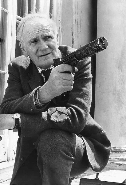 Desmond Llewelyn actor in June 1981, who appears as Q in the James Bond films