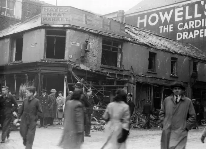 Framed Print : Destruction caused by Nazi raiders in Cardiff, Wales. Trinity Street and Wharton Street