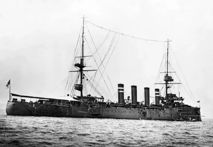 Framed Print : The Devonshire class armoured cruiser HMS Hampshire of the British Royal Navy Framed Print : The Devonshire class armoured cruiser HMS Hampshire of the British Royal Navy