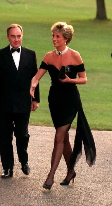 Framed Print : Diana, Princess of Wales, arrives at a party given by Vanity Fair magazine