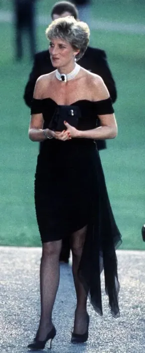 Framed Print : Diana, Princess of Wales, arrives at a party given by Vanity Fair magazine