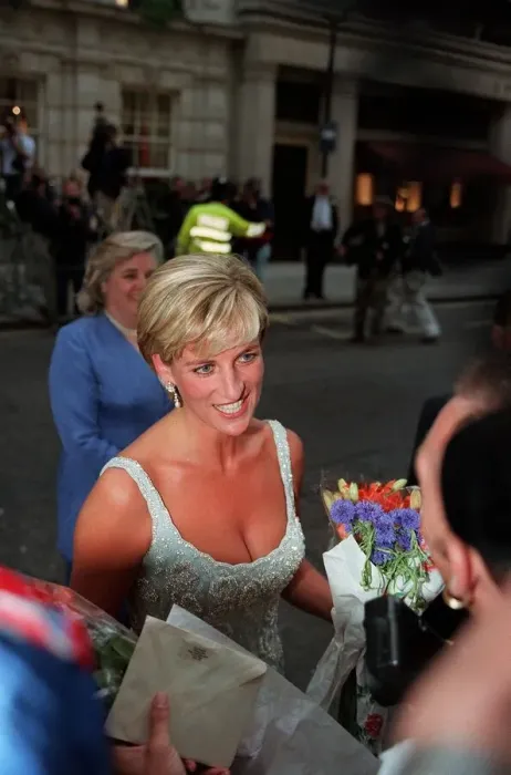 Framed Print : Diana, Princess of Wales arrives for a private viewing and reception at Christies in Framed Print : Diana, Princess of Wales arrives for a private viewing and reception at Christies in