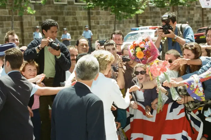 Framed Print : Diana, Princess of Wales arrives at the The Sacred Heart Hospice in Sydney, Australia Framed Print : Diana, Princess of Wales arrives at the The Sacred Heart Hospice in Sydney, Australia