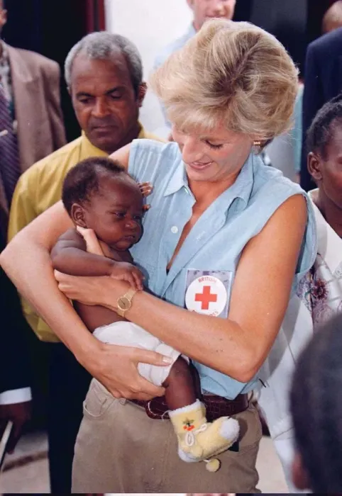 Framed Print : Diana, Princess of Wales four day visit to Angola, the former Portuguese colony torn Framed Print : Diana, Princess of Wales four day visit to Angola, the former Portuguese colony torn