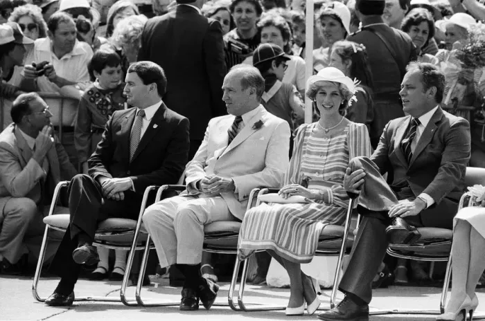 Framed Print : Diana, Princess of Wales in Ottawa, Canada, with Prime Minister Pierre Trudeau Framed Print : Diana, Princess of Wales in Ottawa, Canada, with Prime Minister Pierre Trudeau