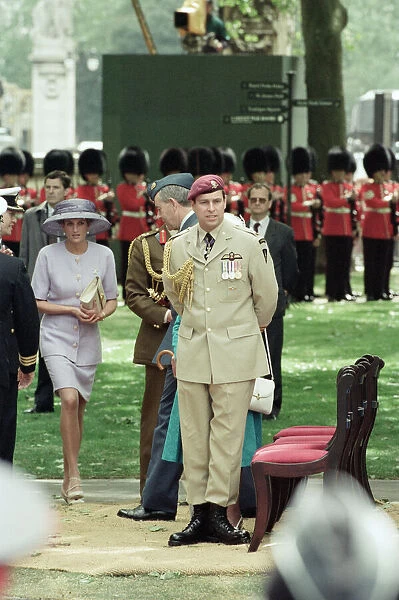 Diana, Princess of Wales and Prince Andrew, Duke of York attend the unveiling of