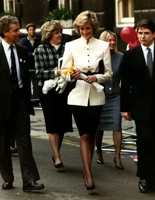 Framed Print : Diana, Princess of Wales on a visit to St Bartholomew Framed Print : Diana, Princess of Wales on a visit to St Bartholomew