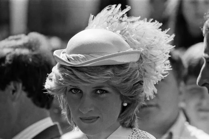 Framed Print : Diana, Princess of Wales visits Prince Edward Island, Canada. June 1983 Framed Print : Diana, Princess of Wales visits Prince Edward Island, Canada. June 1983