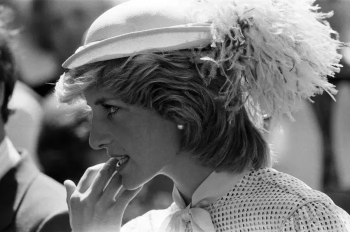 Framed Print : Diana, Princess of Wales visits Prince Edward Island, Canada. June 1983 Framed Print : Diana, Princess of Wales visits Prince Edward Island, Canada. June 1983