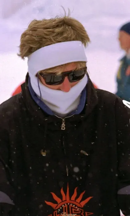 Framed Print : Diana Princess of Wales, wearing a headband while ski-ing on holiday in Lech, Austria Framed Print : Diana Princess of Wales, wearing a headband while ski-ing on holiday in Lech, Austria
