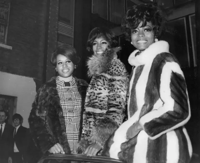 Framed Print : Diana Ross and the Supremes arrive in Britain for a season long tour Framed Print : Diana Ross and the Supremes arrive in Britain for a season long tour