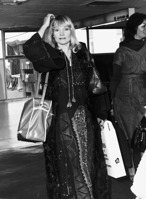 Framed Print : Diane Cilento actress flew into London from Australia after being fined in a Perth court Framed Print : Diane Cilento actress flew into London from Australia after being fined in a Perth court