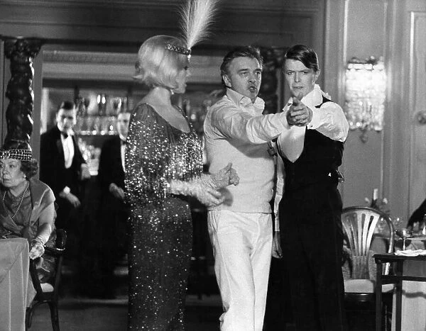 Director David Hemmings shows David Bowie how to Tango when things went slightly wrong
