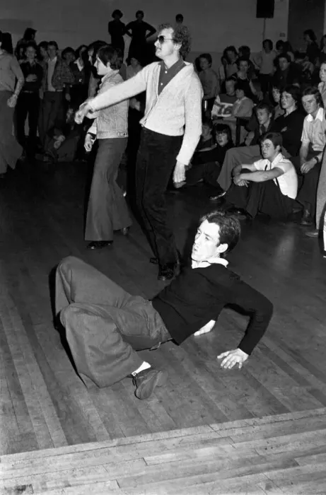 Framed Print : Disco Dancing at the Winter Gardens, Cleethorpes, Lincs. April 1978 78-1835-005 Framed Print : Disco Dancing at the Winter Gardens, Cleethorpes, Lincs. April 1978 78-1835-005