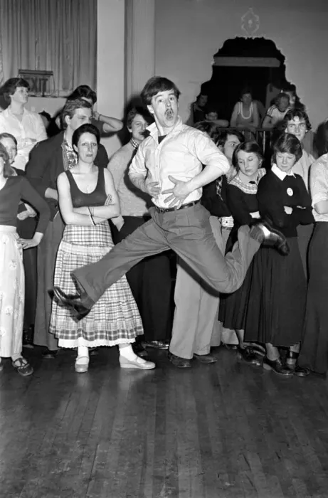 Framed Print : Disco Dancing at the Winter Gardens, Cleethorpes, Lincs. April 1978 78-1835-006 Framed Print : Disco Dancing at the Winter Gardens, Cleethorpes, Lincs. April 1978 78-1835-006