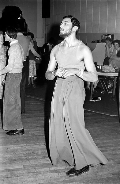 Disco Dancing at the Winter Gardens, Cleethorpes, Lincs. April 1978 78-1835-007