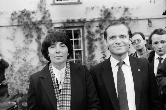 Framed Print : Disgraced Tory Deputy Chairman, Jeffrey Archer, pictured with his wife Mary Framed Print : Disgraced Tory Deputy Chairman, Jeffrey Archer, pictured with his wife Mary