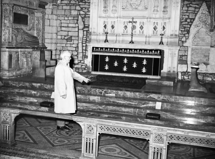 Framed Print : A diviners tests have shown an indication of gold buried in Crediton Parish Church Framed Print : A diviners tests have shown an indication of gold buried in Crediton Parish Church