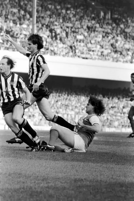 Framed Print : Division 1 football. Arsenal 0 v. Newcastle 0. September 1985 LF15-22-027