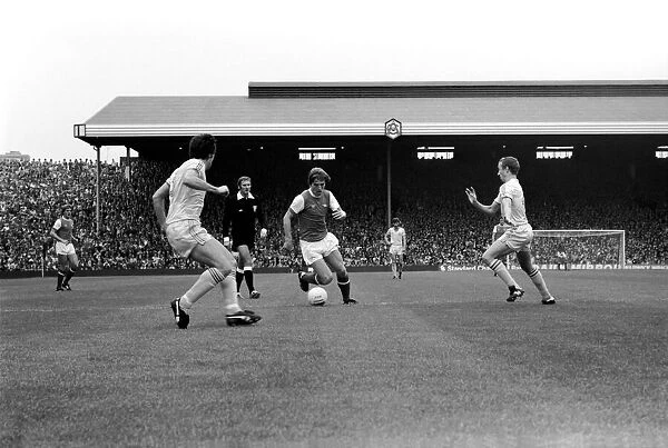 Division 1 football. Arsenal 1 v. Nottingham Forest 0. September 1980 LF04-37-071