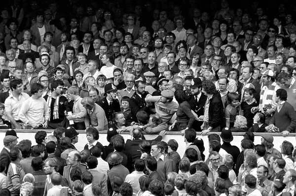 Division 1 football. Arsenal 1 v. Nottingham Forest 0. September 1980 LF04-37-082