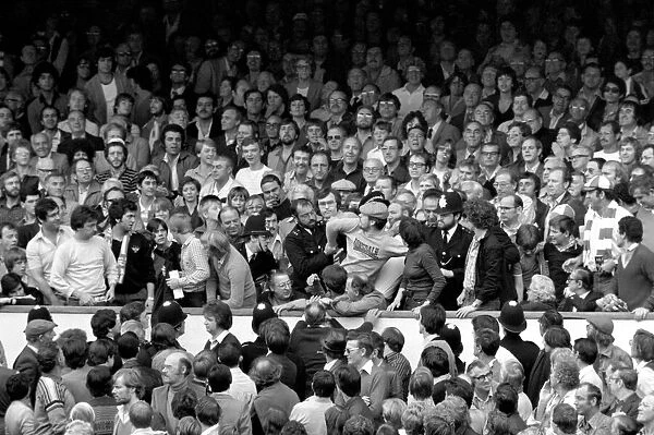 Division 1 football. Arsenal 1 v. Nottingham Forest 0. September 1980 LF04-37-066