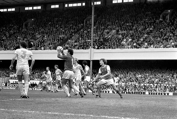 Division 1 football. Arsenal 1 v. Nottingham Forest 0. September 1980 LF04-37-069