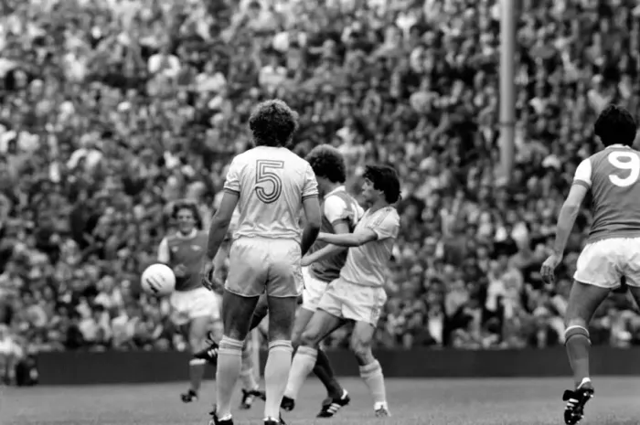 Framed Print : Division 1 football. Arsenal 1 v. Nottingham Forest 0. September 1980 LF04-37-084 Framed Print : Division 1 football. Arsenal 1 v. Nottingham Forest 0. September 1980 LF04-37-084