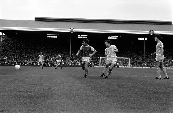 Division 1 football. Arsenal 1 v. Nottingham Forest 0. September 1980 LF04-37-041
