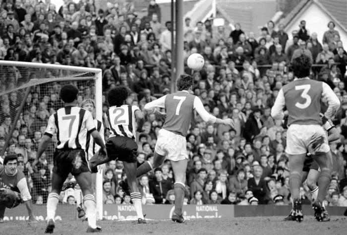Framed Print : Division 1 football. Arsenal 1 v. Notts County. February 1982 LF08-28-057