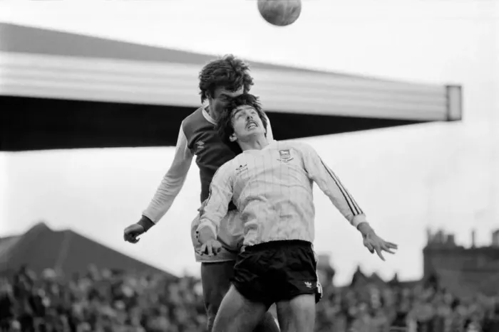 Framed Print : Division 1 football. Arsenal 1 v. Ipswich 0. March 1982 LF08-12-038 Framed Print : Division 1 football. Arsenal 1 v. Ipswich 0. March 1982 LF08-12-038