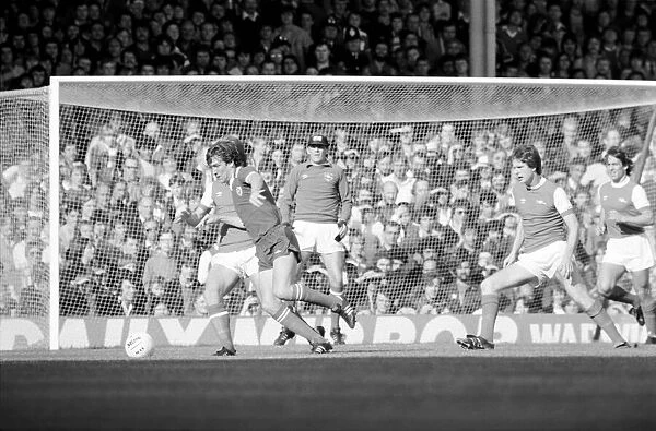 Division 1 football. Arsenal 1 v. Leicester 0. October 1980 LF04-38-057