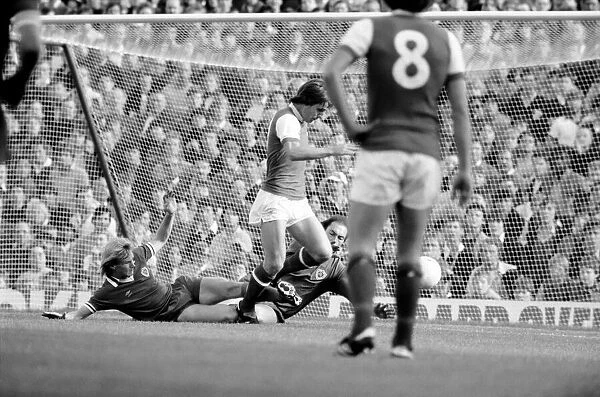 Division 1 football. Arsenal 1 v. Leicester 0. October 1980 LF04-38-048