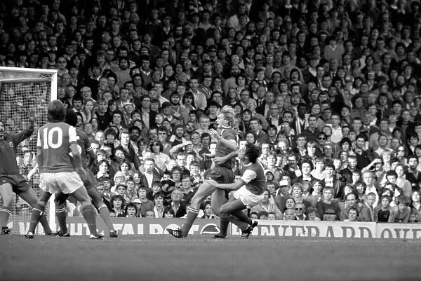Division 1 football. Arsenal 1 v. Leicester 0. October 1980 LF04-38-026