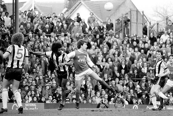 Division 1 football. Arsenal 1 v. Notts County. February 1982 LF08-28-010