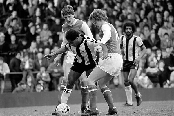 Division 1 football. Arsenal 1 v. Notts County. February 1982 LF08-28-053