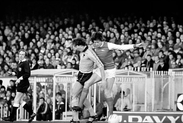Division 1 football. Arsenal 1 v. Wolves 0. December 1980 LF05-31-037