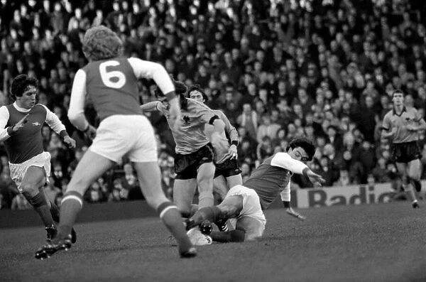 Division 1 football. Arsenal 1 v. Wolves 0. December 1980 LF05-31-038