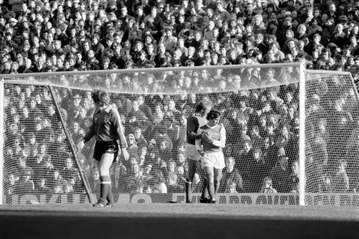 Framed Print : Division 1 football. Arsenal 2 v. Sunderland 2. October 1980 LF04-44-071