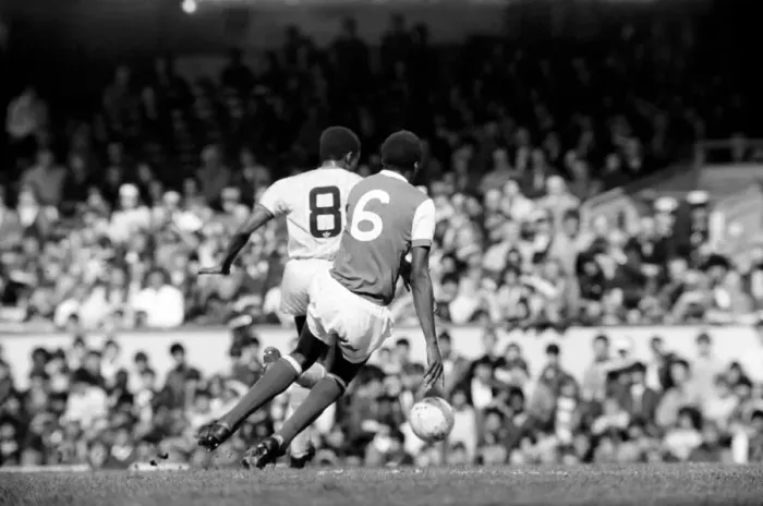Framed Print : Division 1 football. Arsenal 2 v. Nottingham Forest 0. April 1982 LF09-08-013 Framed Print : Division 1 football. Arsenal 2 v. Nottingham Forest 0. April 1982 LF09-08-013