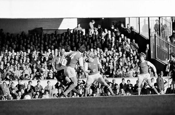 Division 1 football. Arsenal 2 v. Sunderland 2. October 1980 LF04-44-004