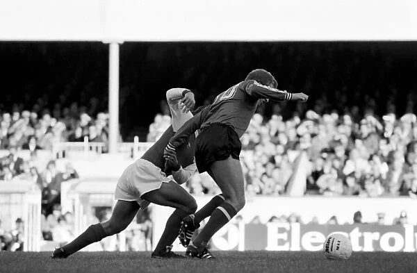 Division 1 football. Arsenal 2 v. Sunderland 2. October 1980 LF04-44-075