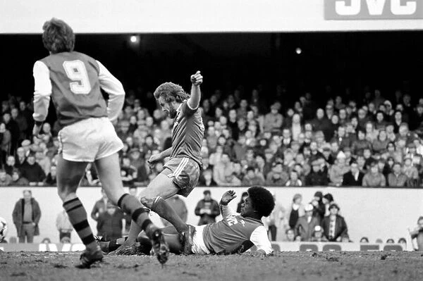 Division 1 football. Arsenal 3 v. Brighton and Hove Albion 1. February 1983 LF12-26-050